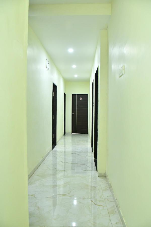Hotel Kalika Residency Akalkot エクステリア 写真