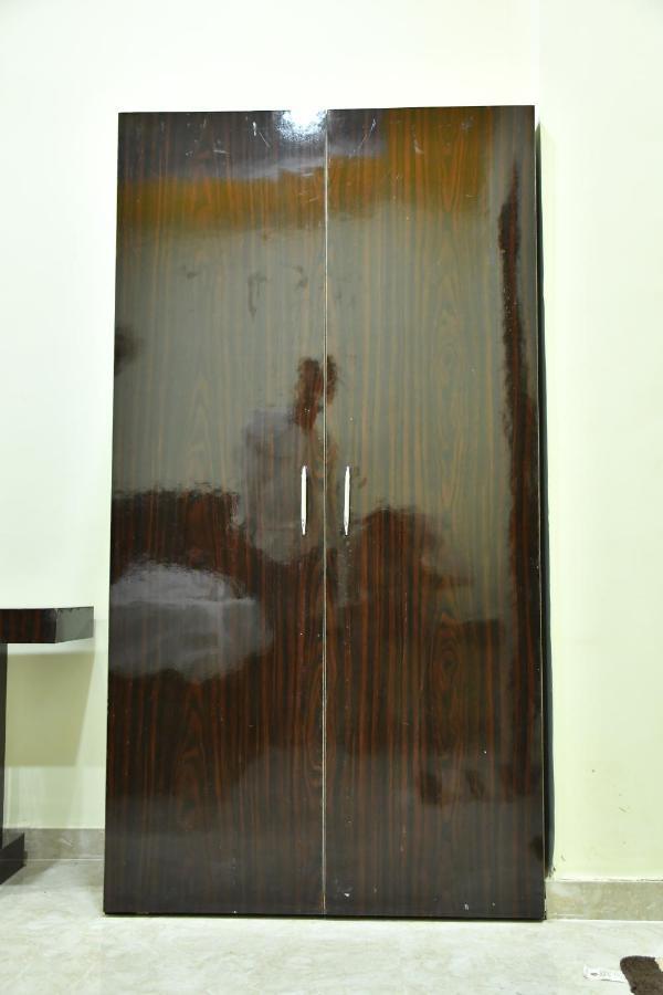 Hotel Kalika Residency Akalkot エクステリア 写真